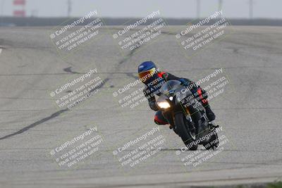 media/Nov-29-2025-TrackDaz (Sat) [[10ae2d9bce]]/B Group/Session 3 (Outside Grapevine)/